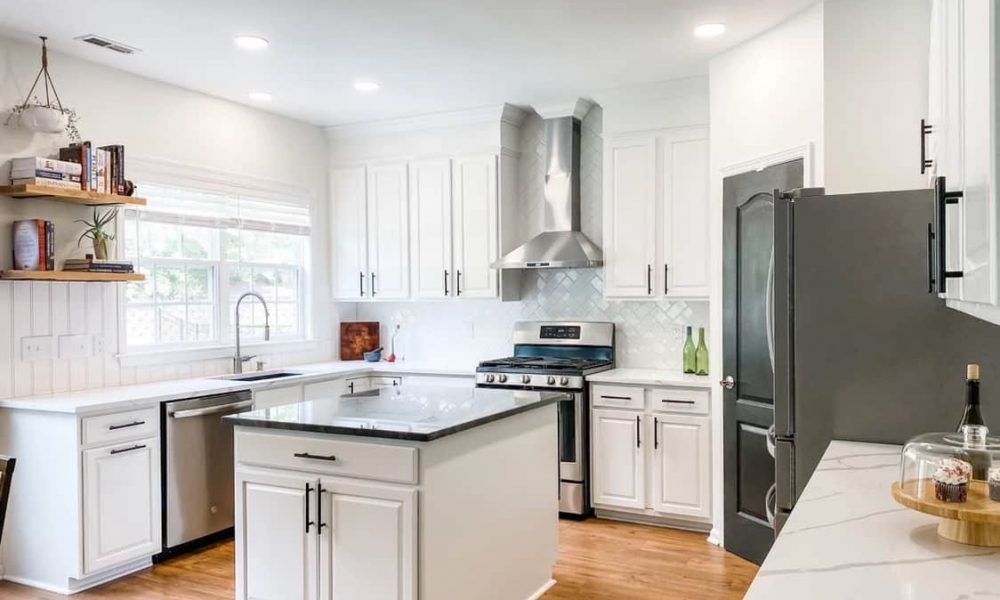 Calacatta Platino quartz kitchen